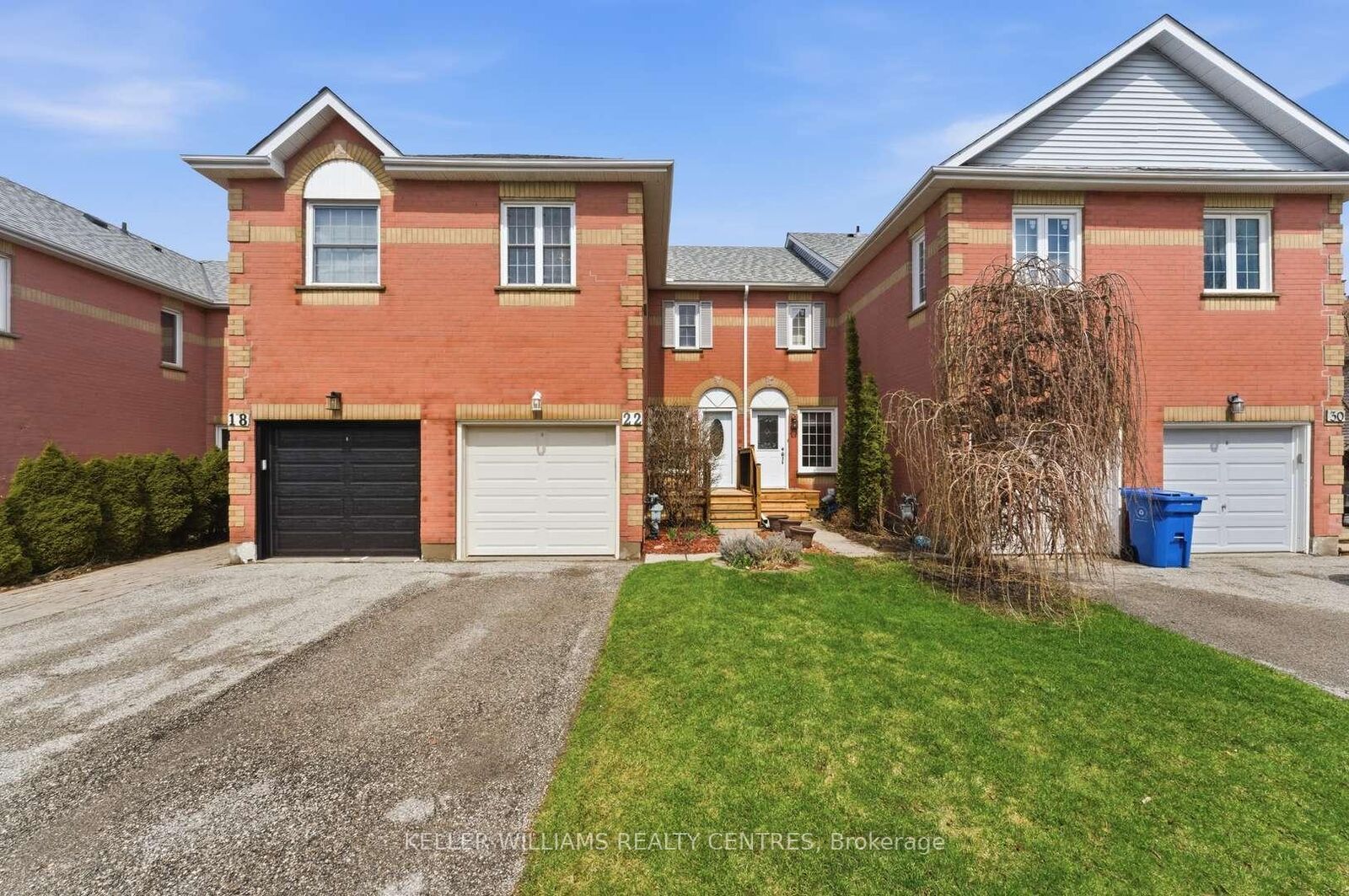 Property Photo:  22 Ross Linton Drive  ON L4G 6T3 