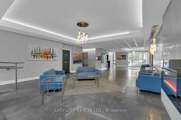 Property Photo: 20 Harding Boulevard W 810 ON L4C 9S4