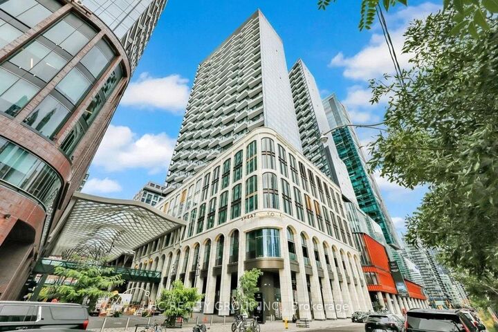 Property Photo:  470 Front Street W 2515  ON M5V 0V6 