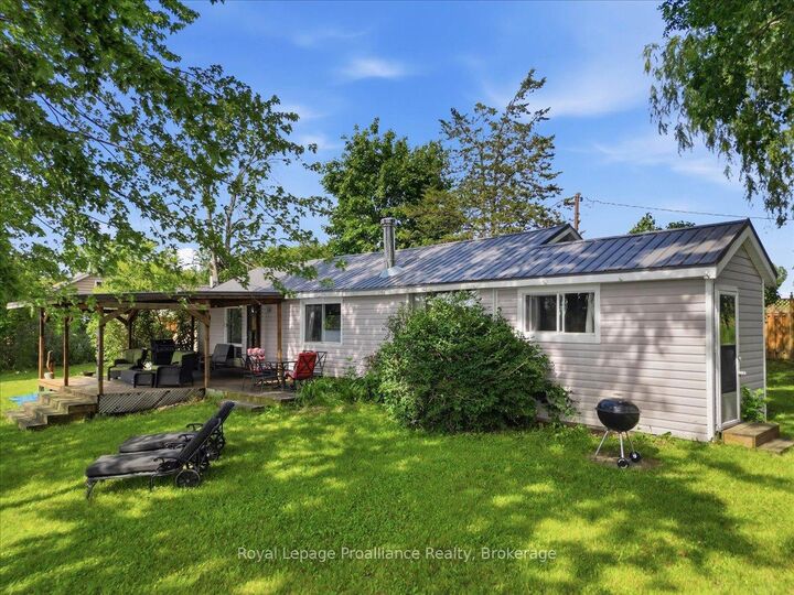 Property Photo: 482 Haigs Reach Road ON K0L 1L0