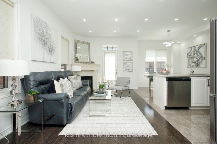 Property Photo: 25 Sibella Way ON L4H 3V6
