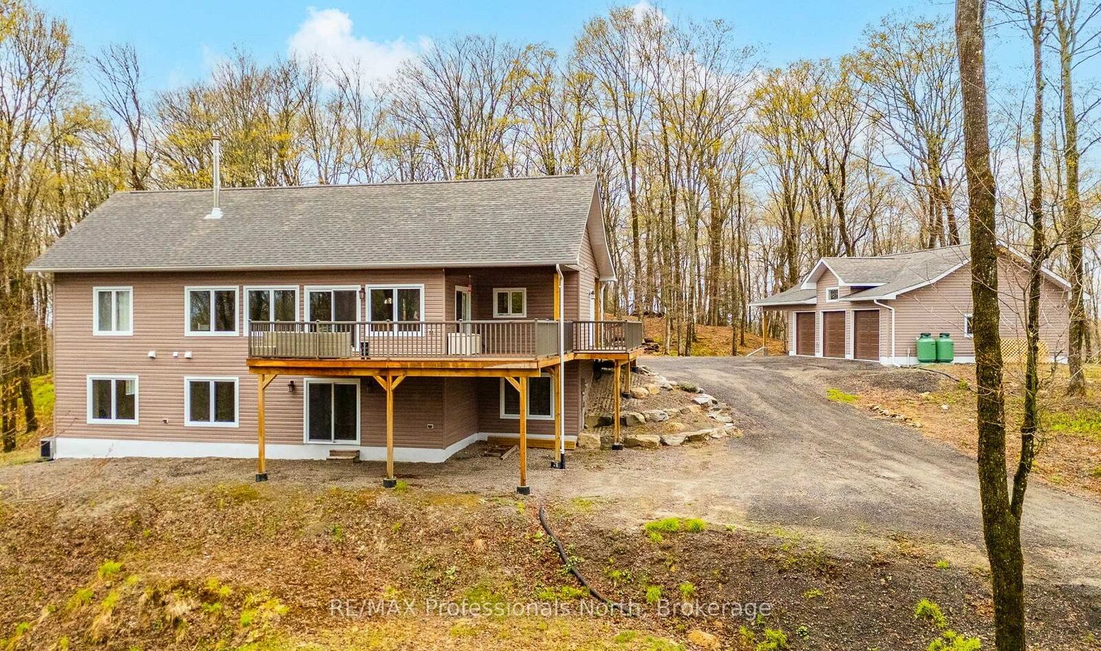 Property Photo: 253 Ridgeview Road ON K0M 1S0