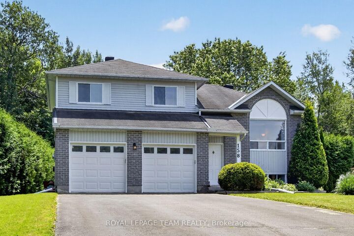 Property Photo:  158 Oakwood Drive  ON K4K 1K9 