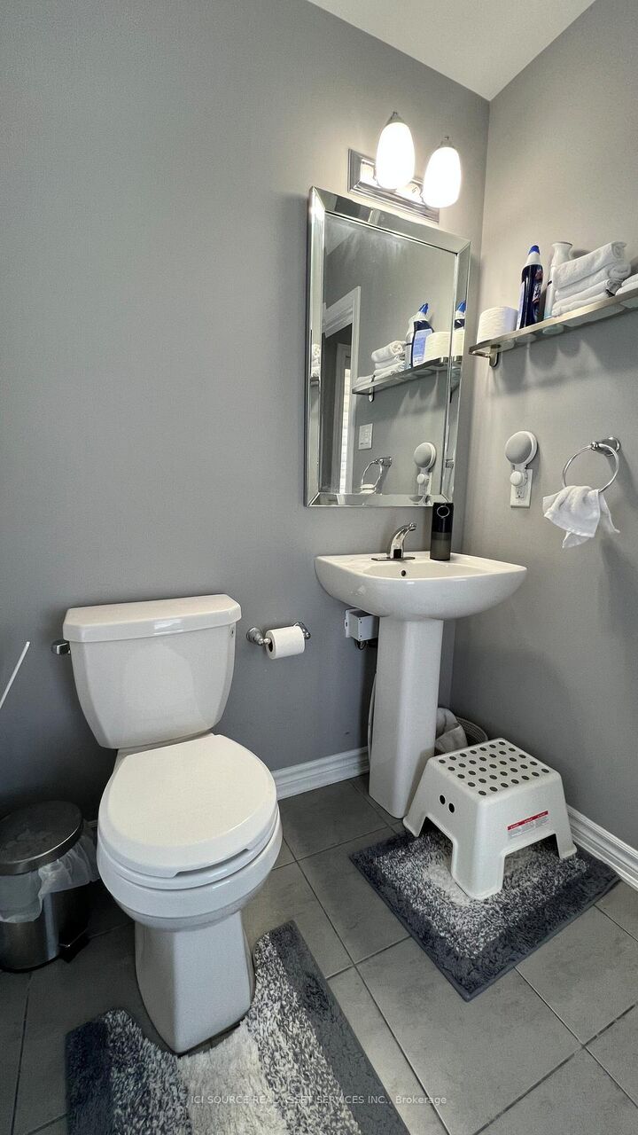 Property Photo:  330 Sweetclover Way  ON K4A 1E6 
