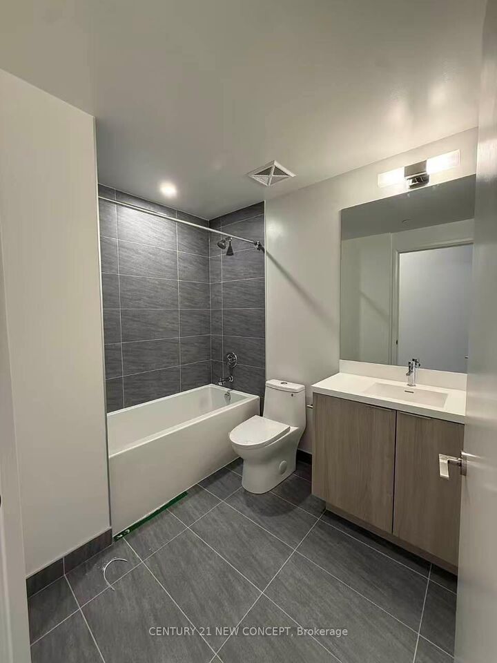 Property Photo:  400 King Street W 1111  ON M5V 0X8 