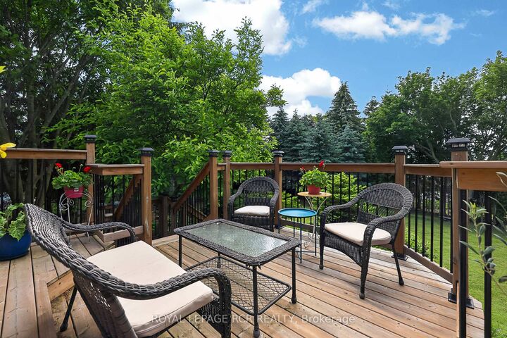 Property Photo: 713 Exceller Circle ON L3X 1P4
