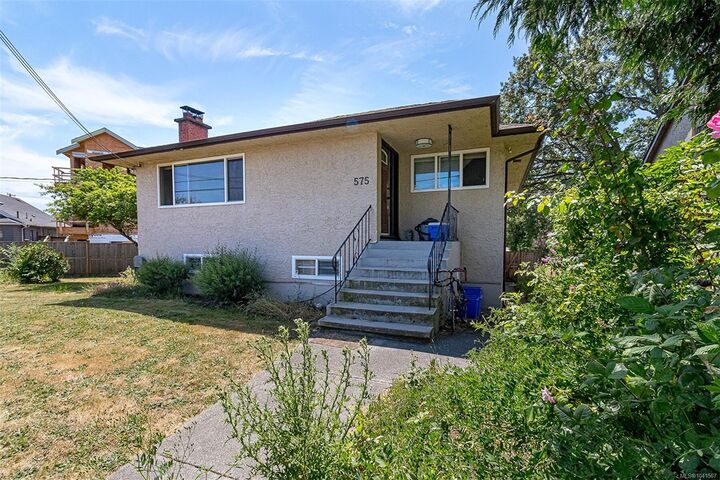 575 Burnside Rd E — photo 1