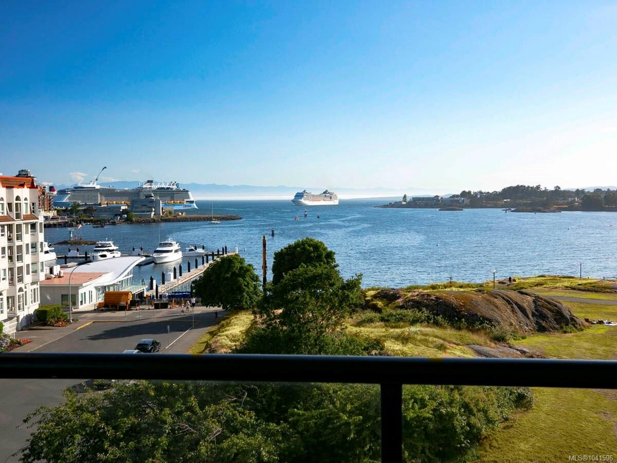 Property Photo: 203 Kimta Rd #423 BC V9A 6T5