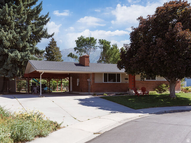 Property Photo:  339 E 260 S  UT 84058 