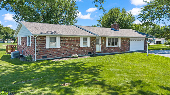 Property Photo: 535 Barnhart Road OH 45373