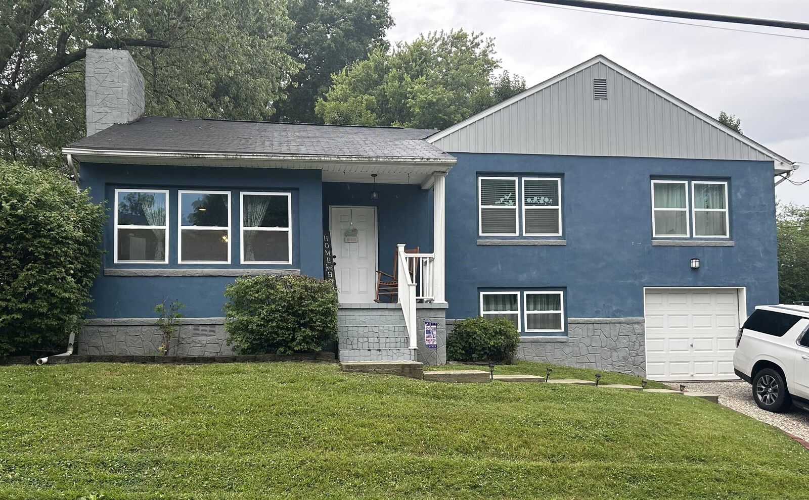 Property Photo:  2421 Beech Street  KY 41102 
