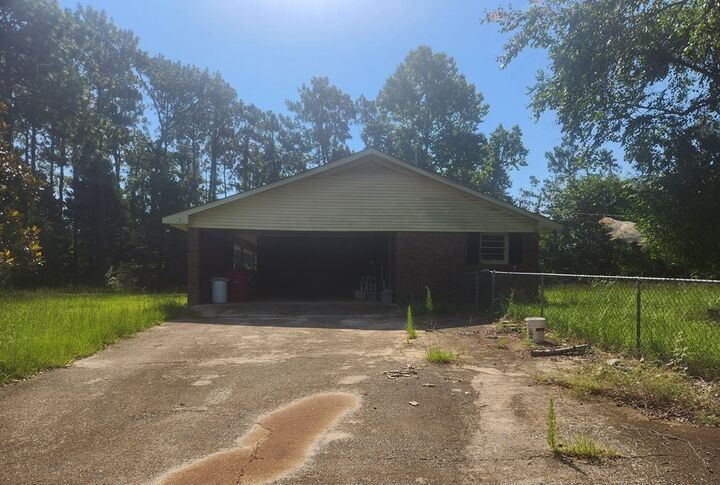 Property Photo: 562 Old State Hwy 50 GA 31791