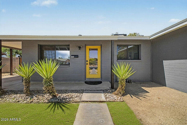 Property Photo:  1031 W 12th Place  AZ 85281 