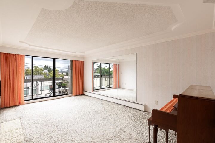 Property Photo: 2080 Maple Street 305 BC V6J 4P9