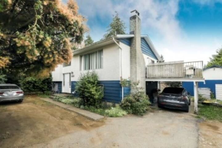 Property Photo: 10926 80 Avenue BC V4C 1W3