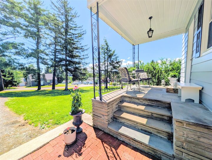 Property Photo:  905 Rochester St/1001 Irving Avenue Street  NY 13760 