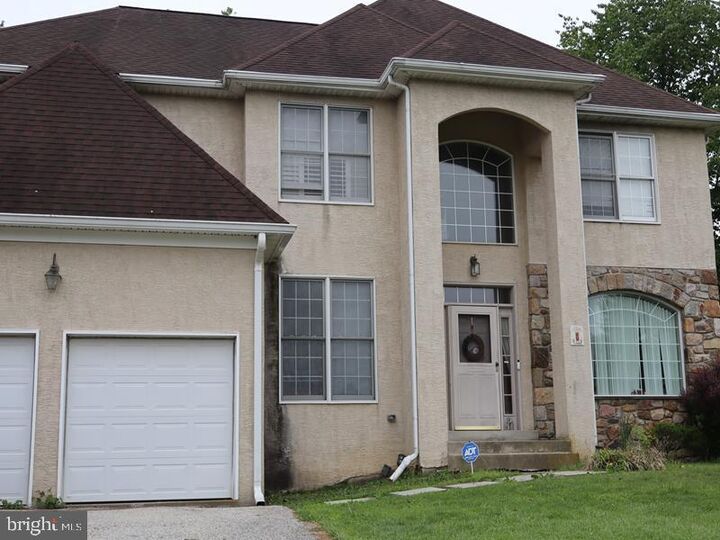 Property Photo:  1 Kathryn Lane  PA 19008 