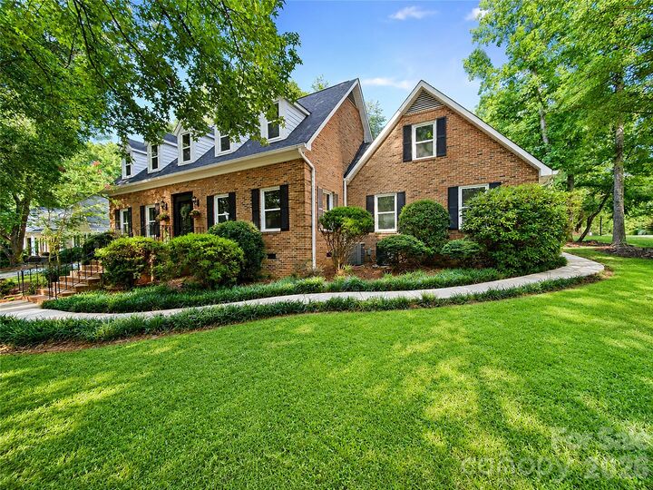 Property Photo:  8503 Foxbridge Drive  NC 28104 