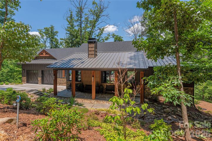 Property Photo: 28 Garren View Drive NC 28730