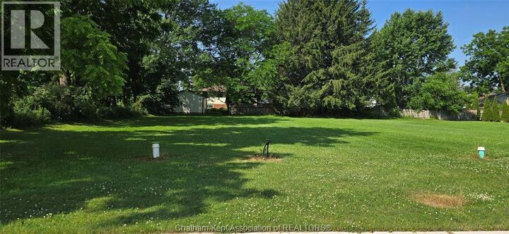 Property Photo:  56 Albert Avenue  ON N0P 1C0 
