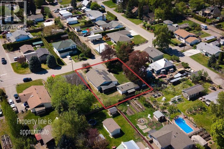 Property Photo: 2340 Wilson Avenue BC V4Y 0B1