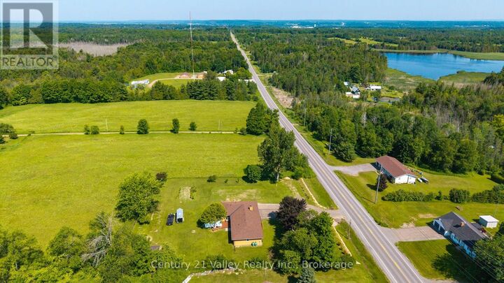 Property Photo: 2935 Burnstown Road ON K7V 3Z4