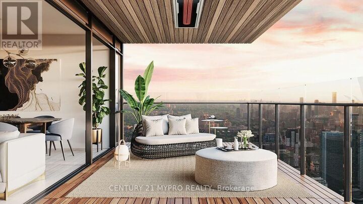Property Photo:  1 Concord Cityplace Way 6208  ON M5V 0X3 