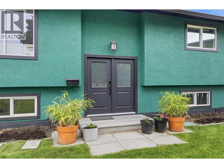 Photo de la propriété: 870 Sumac Place BC V2B 6R4