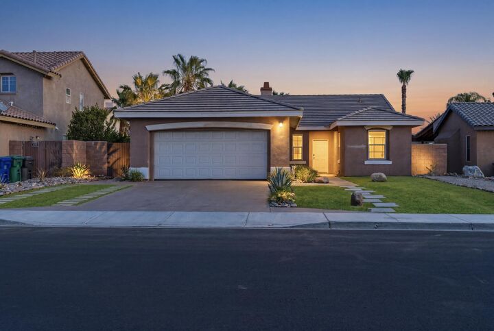 Property Photo:  49511 Cinnabar Lane  CA 92236 