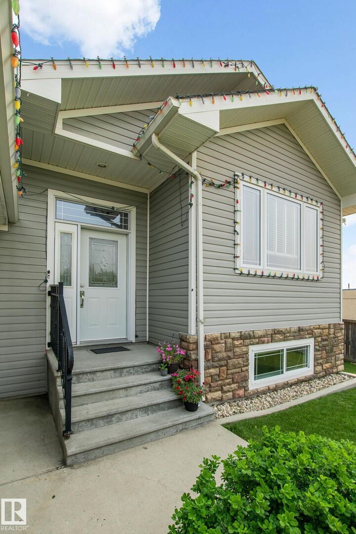 Property Photo: 4401 39 Street AB T9N 2P4