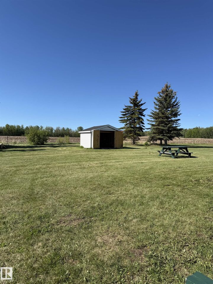 Property Photo:  15025 Twp Road 470 30  AB T0C 1X0 