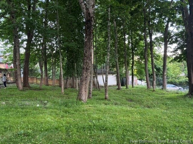 Photo de la propriété:  Lot Edward Street  NB E5B 1N2 