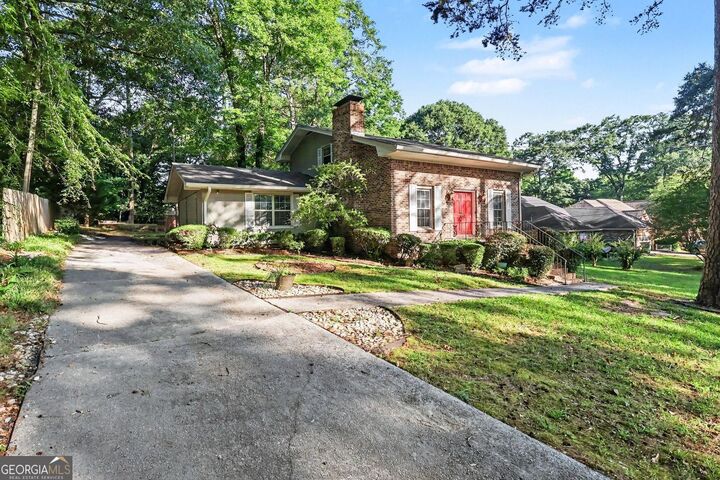 Property Photo: 3052 Riviera Drive NW GA 30012