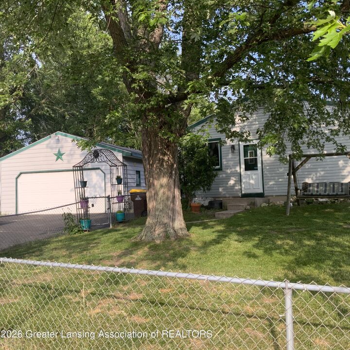 Property Photo:  4326 Davlind Drive  MI 48842 