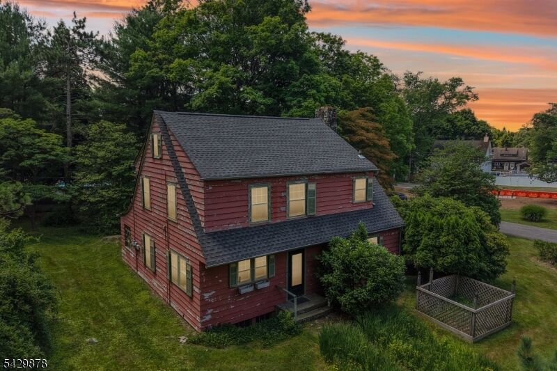 Property Photo: 16 Silverthorne Rd NJ 08829