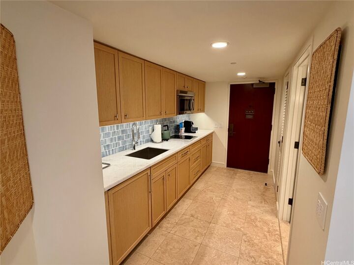Property Photo: 223 Saratoga Road 2310 HI 96815