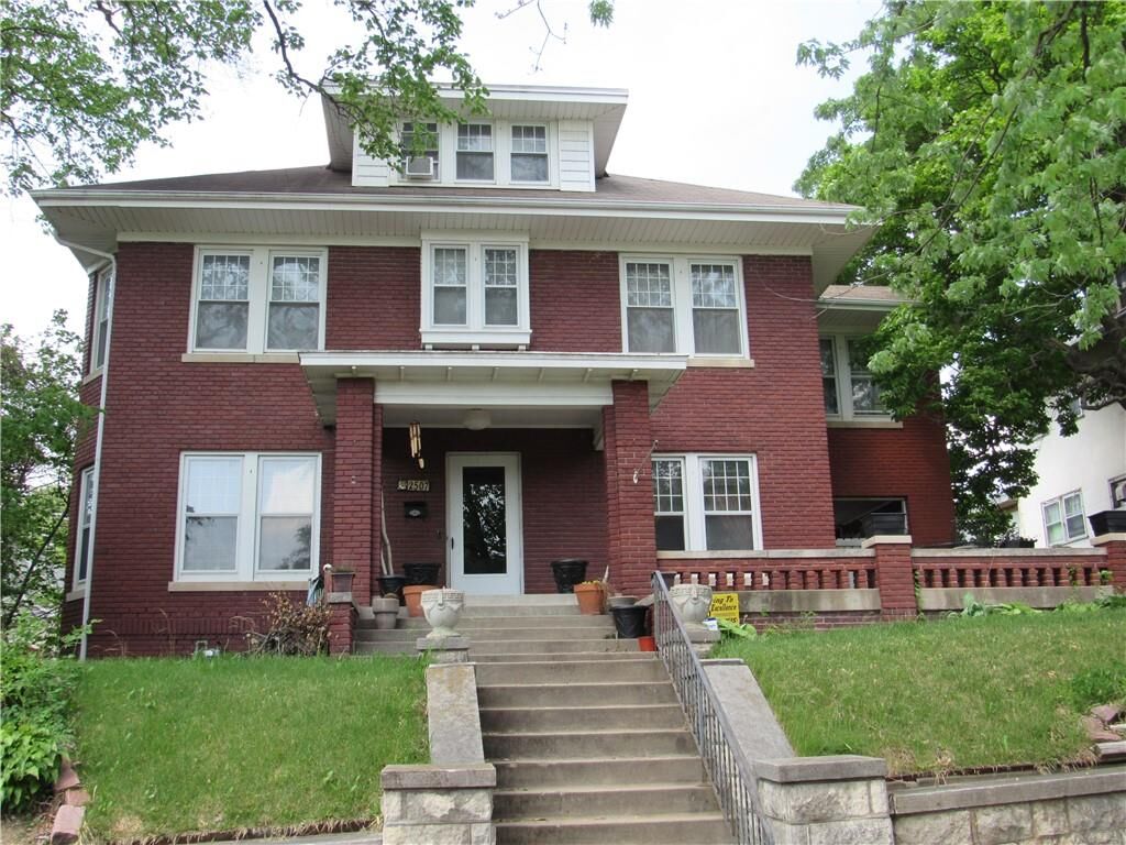 Property Photo:  2507 Francis Street  MO 64501 
