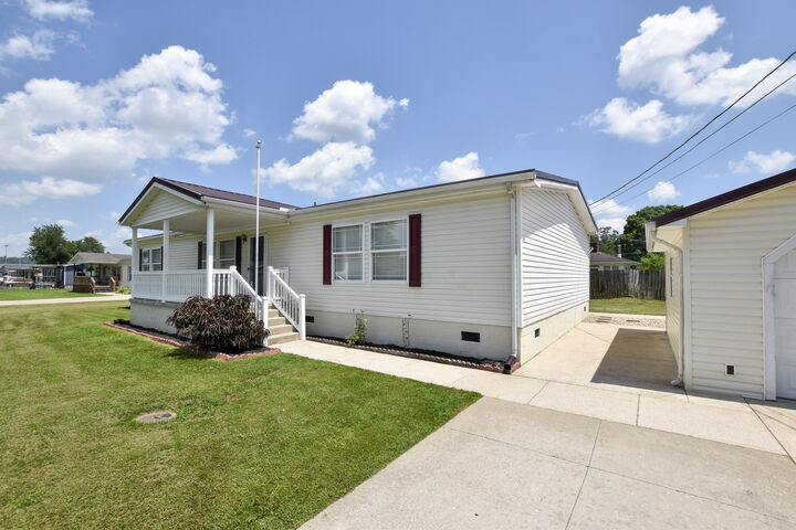 Property Photo:  40 Marigold Lane  KY 41143 