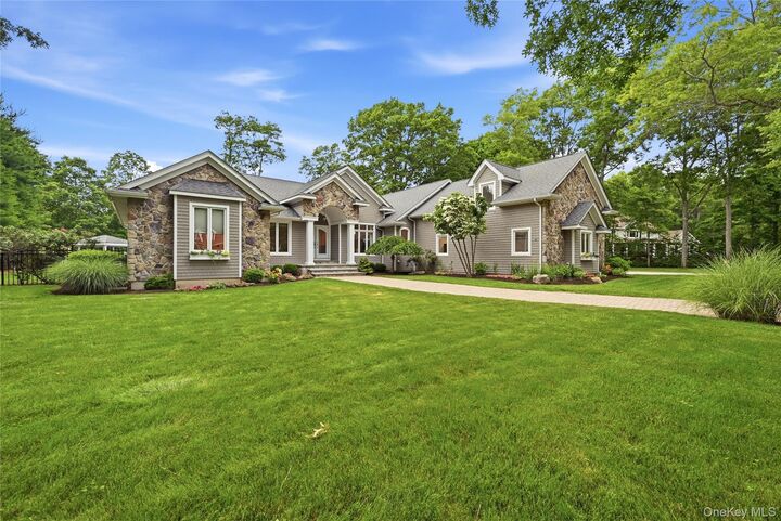 Property Photo:  58 South Path  NY 11933 