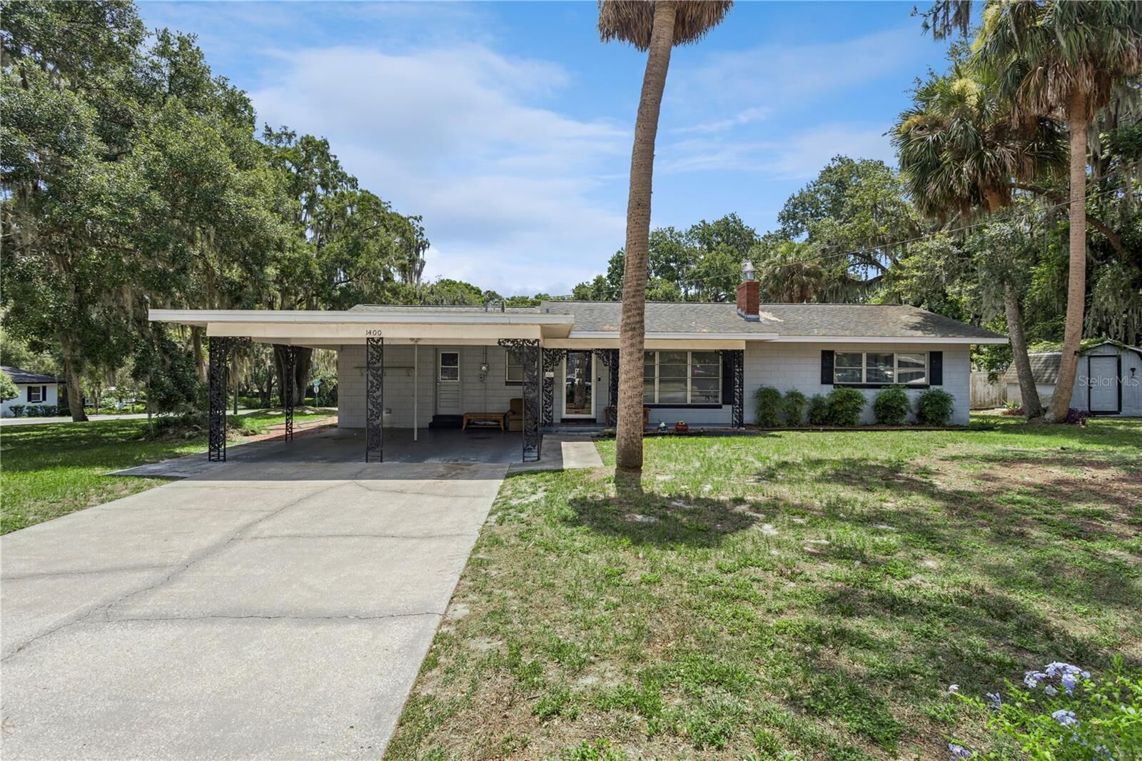 Property Photo: 1400 Spartan Avenue FL 34748
