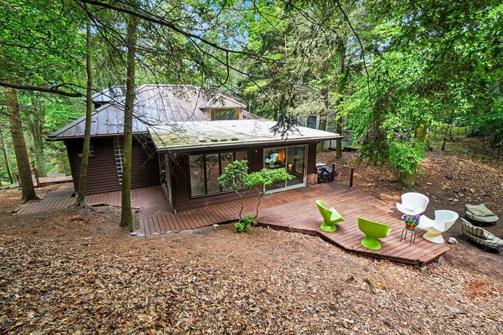 Property Photo:  20 Crescent Hill  MI 49417 