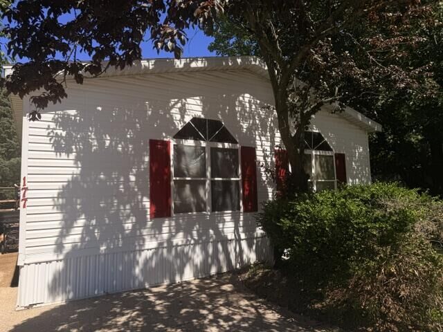 Property Photo:  3611 Butternut Drive  MI 49424 