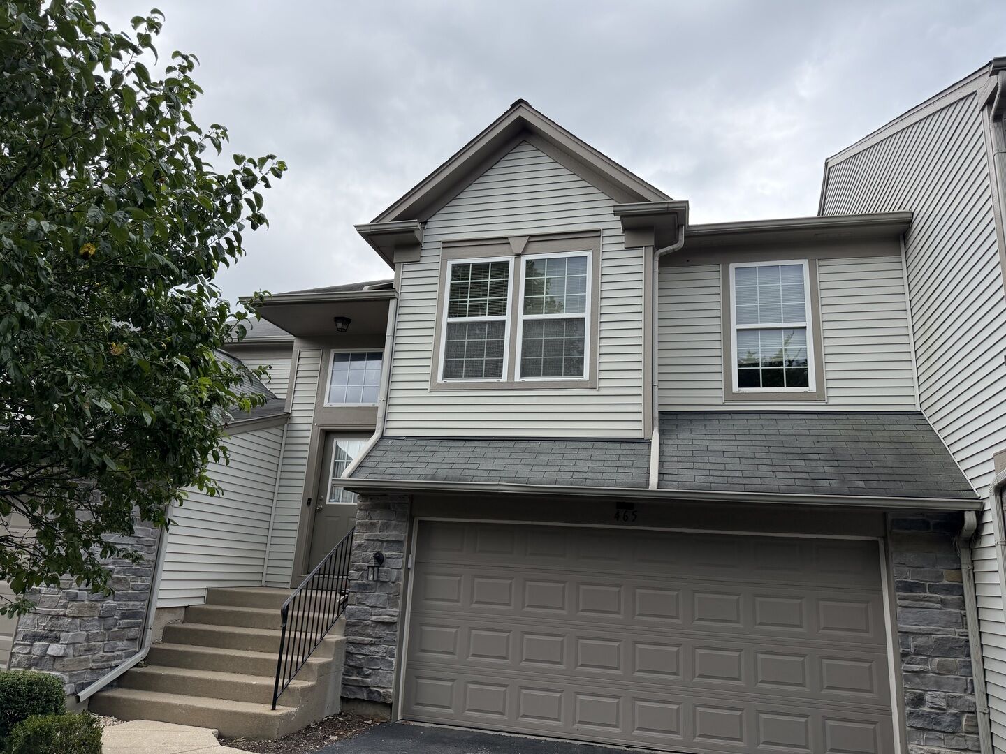 Property Photo: 465 Metropolitan Street IL 60502