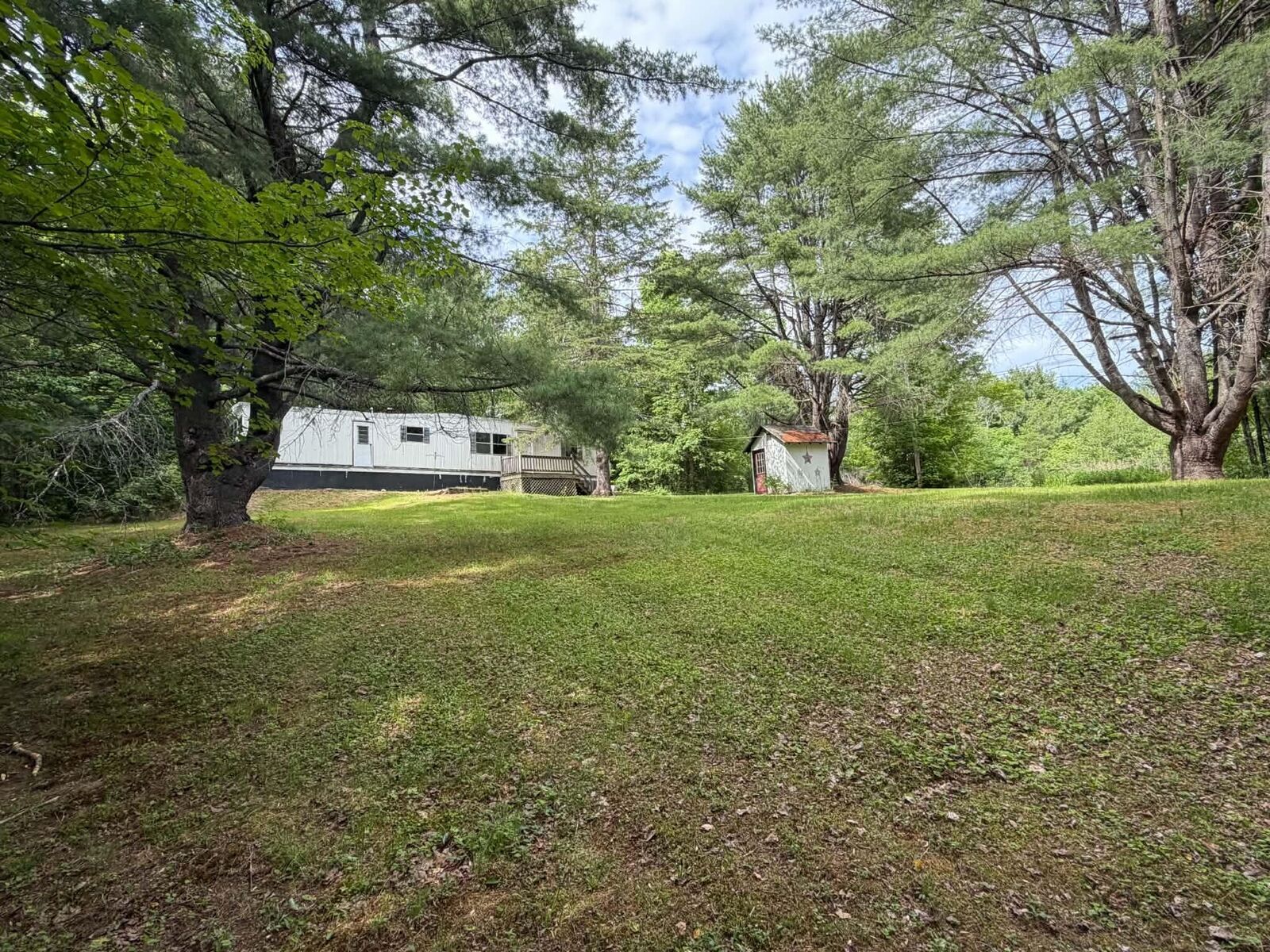 Property Photo:  895 W Plymouth Road  ME 04434 