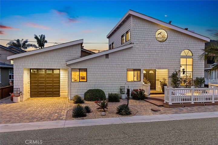 Property Photo:  250 Castaic Avenue  CA 93449 