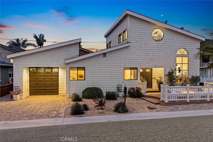 Property Photo:  250 Castaic Avenue  CA 93449 