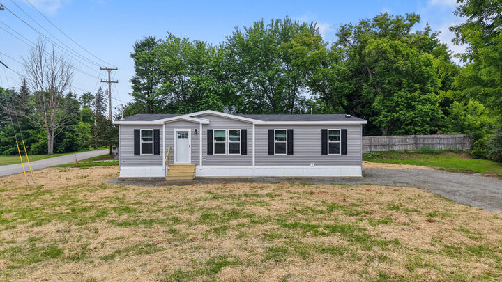 Property Photo:  17 Spring Street  ME 04953 