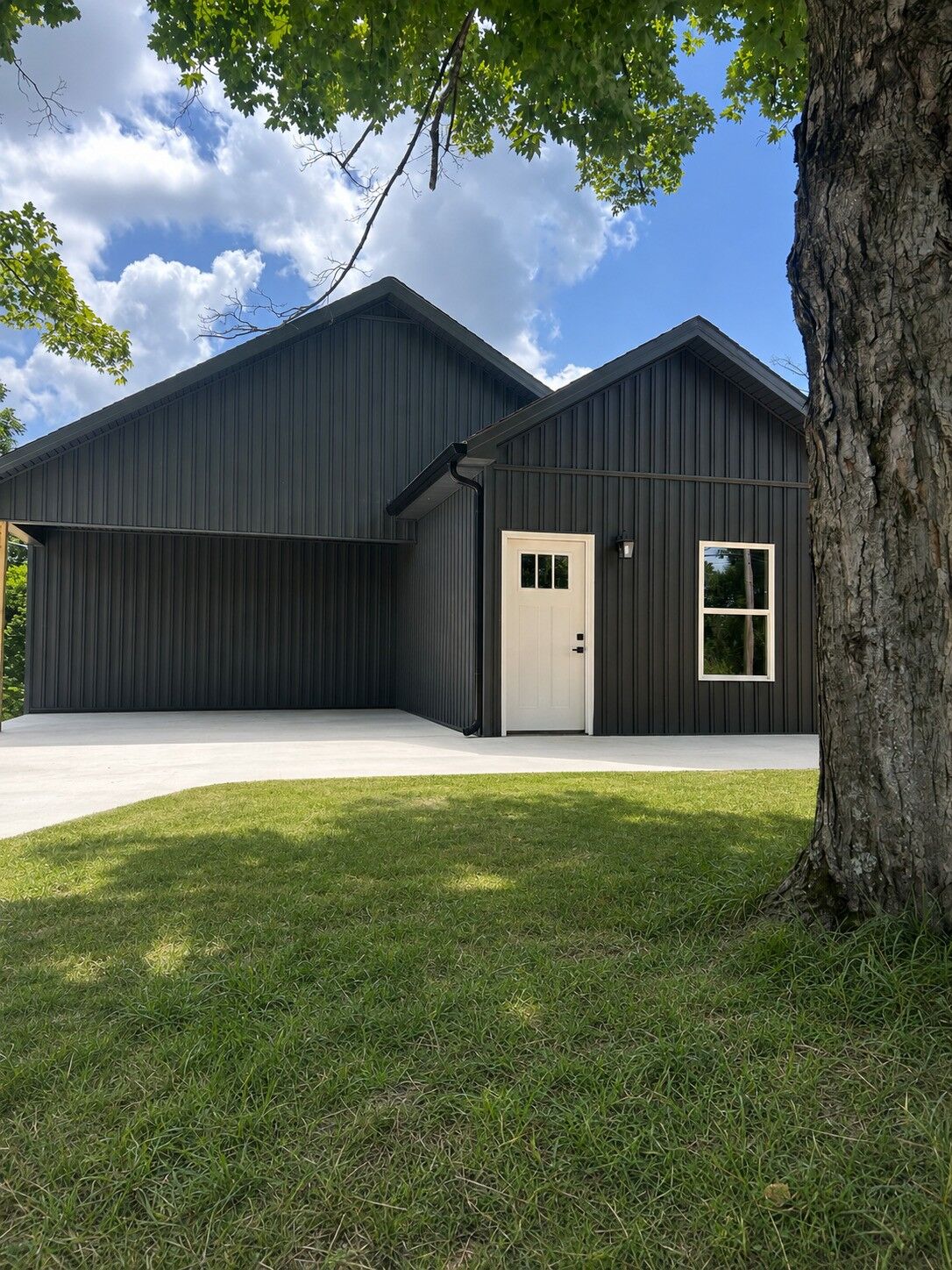 Property Photo:  312 1st Ave  TN 38464 