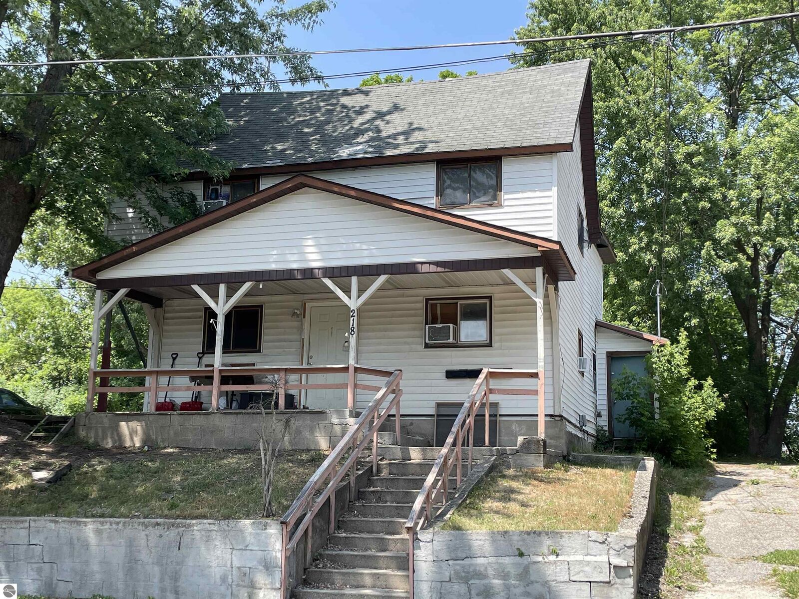 Property Photo:  218 S Cottage  MI 49601 