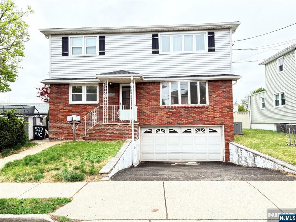 Property Photo:  527 Anthony Court 2  NJ 07071 